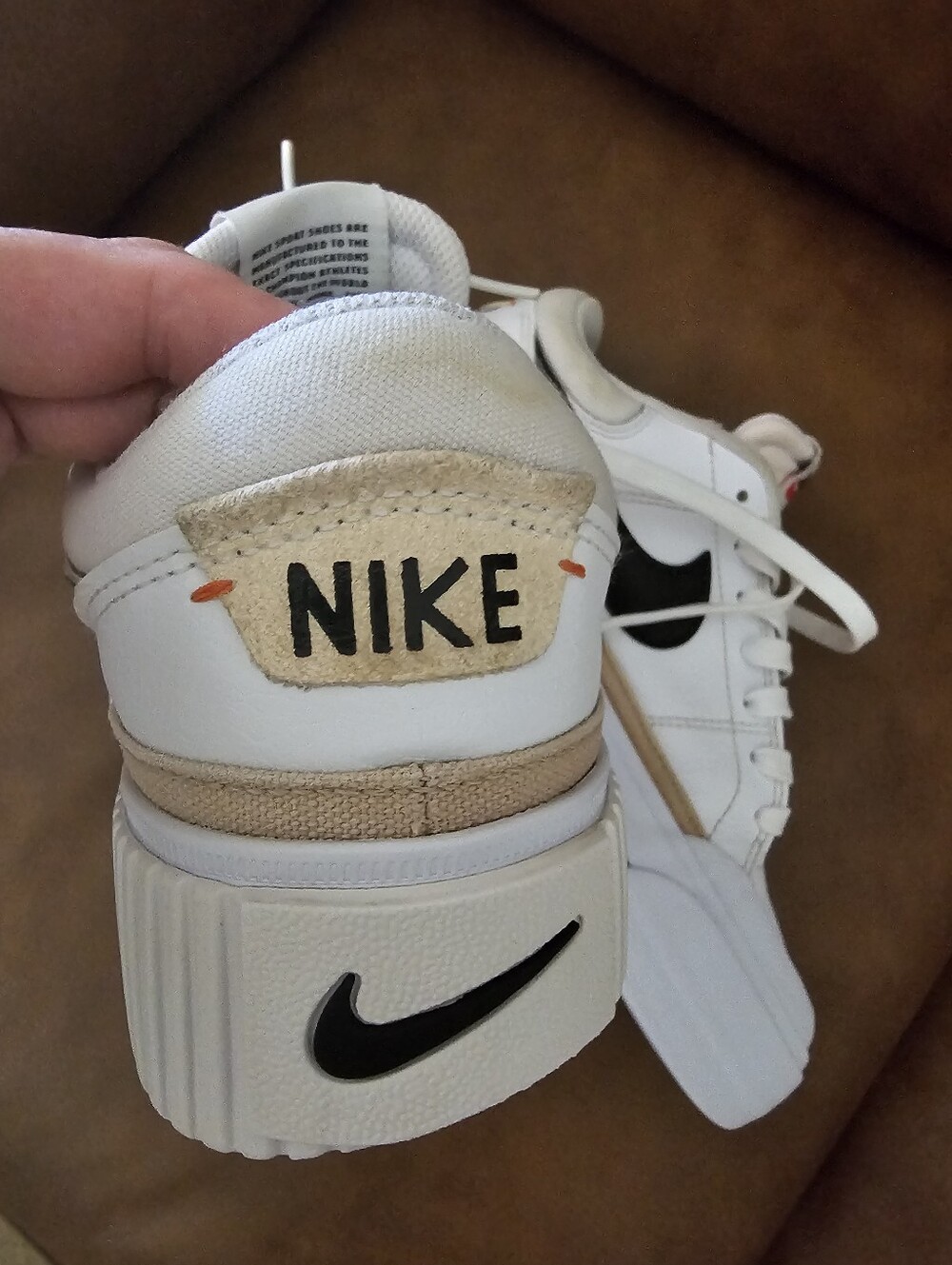 Nike Court - Picture 6 of 11